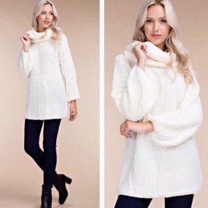 ⭐️Elegant Cream Solid Knit Sweater w/scarf. SML
